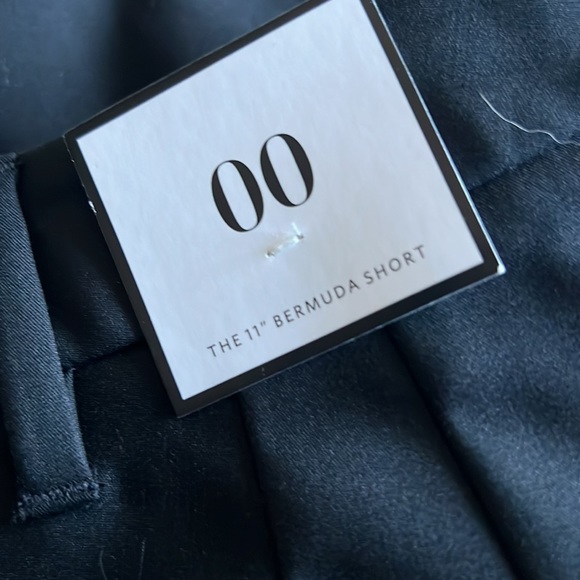 🔥SALE🔥 NWT WHBM 11” Smooth Stretch Bermuda Shorts - Picture 5 of 5